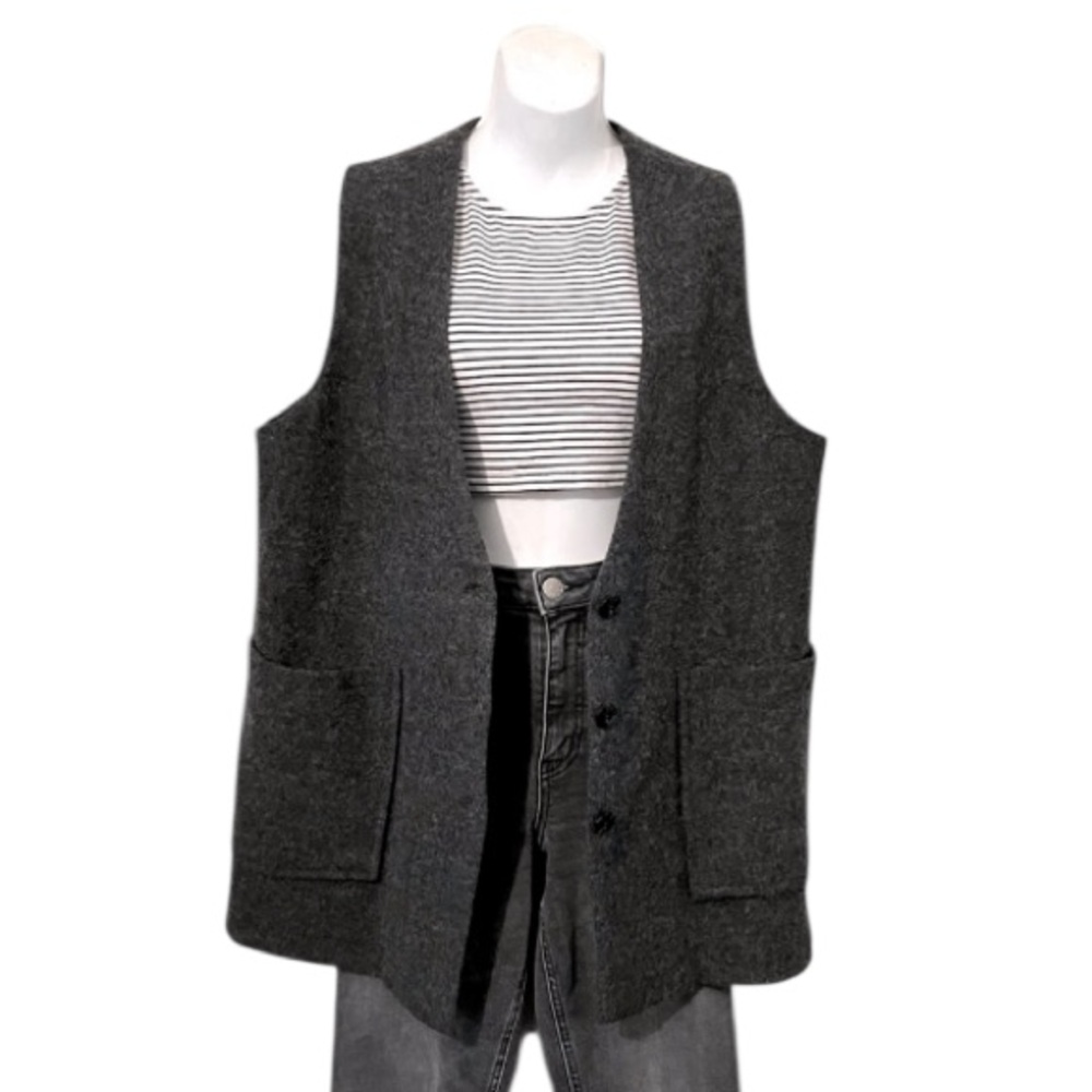 Vintage Woman’s Gray Lined Front Patch Pockets Button Down Vest